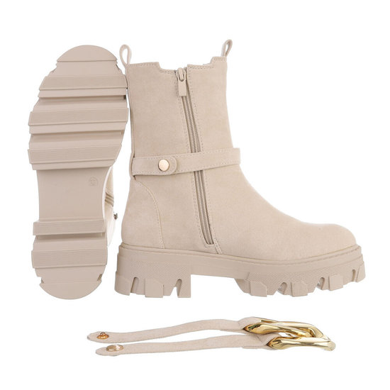 Trendy beige daimen Chelsea boot Isra.