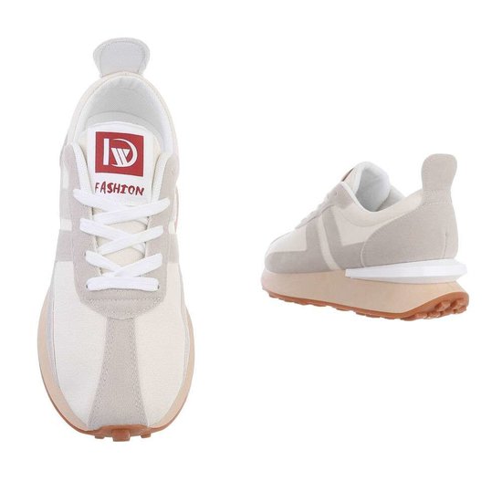 Sportieve beige lage sneaker Birgitta.