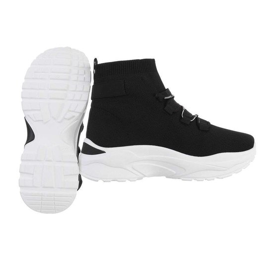 Trendy hoge zwarte sock sneaker Zazie.