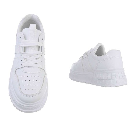 Witte lage sneaker Dalila.