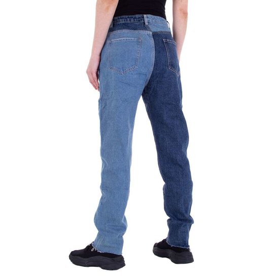 Trendy two tone straight leg jeans.