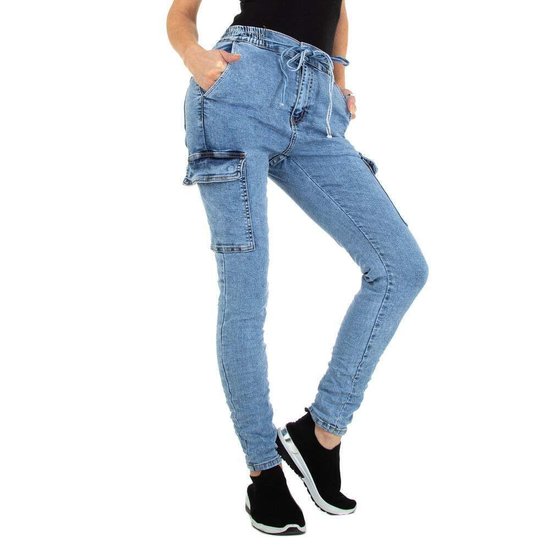 Trendy cargo blue jeans.