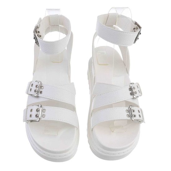 Witte platform sandaal Nora.