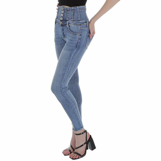 Jeans met extra hoge taille.