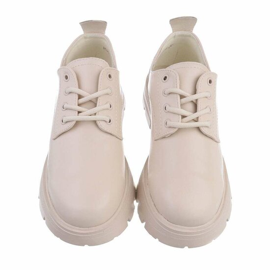 Lage beige schoen Trudy.