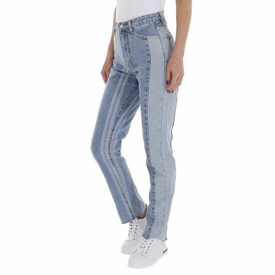 Trendy two tone jeans in used look.