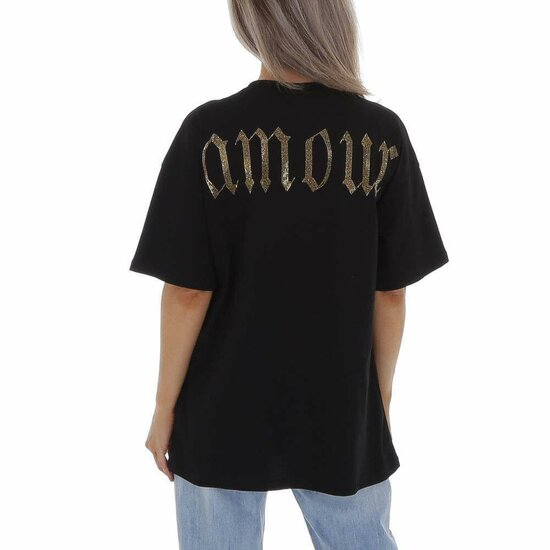 Oversized zwarte T-shirt met hart.