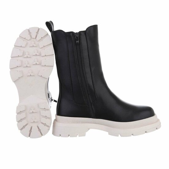 Zwarte two tone Chelsea boot Angelique.