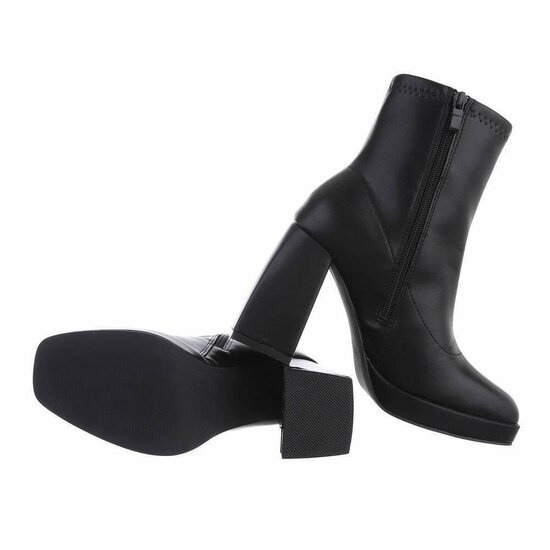 Bottines noires Armita.