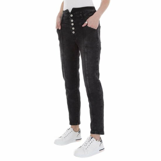 Zwarte pencil jeans broek.