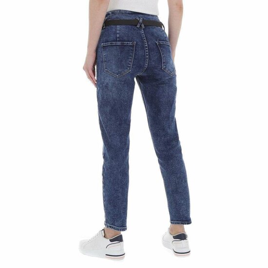 Blauwe relaxed fit pencil jeans broek met riem.