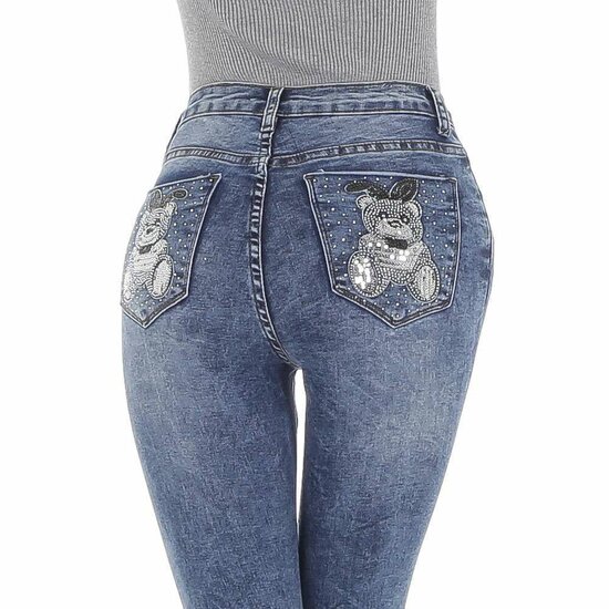 Skinny blue jeans broek met beer deco.