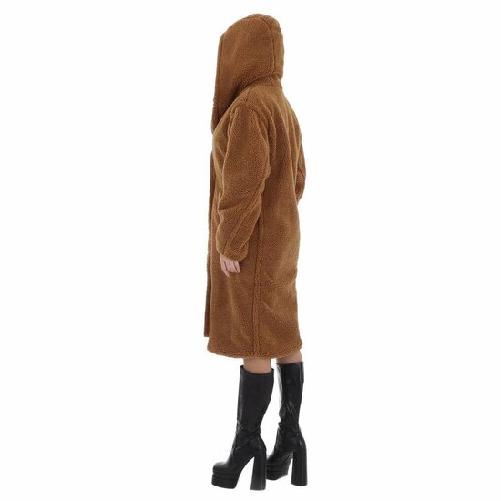 Modieuze midi camelkleurige jas in teddyfleece.
