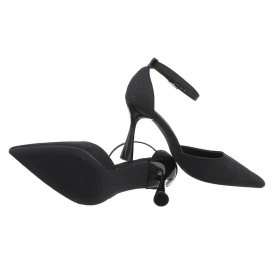 Zwarte pump Riona.
