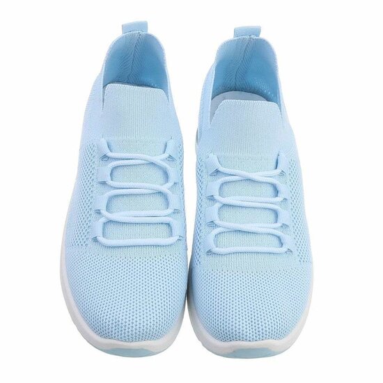 Trendy lage licht-blauwe sock sneaker Amitis.