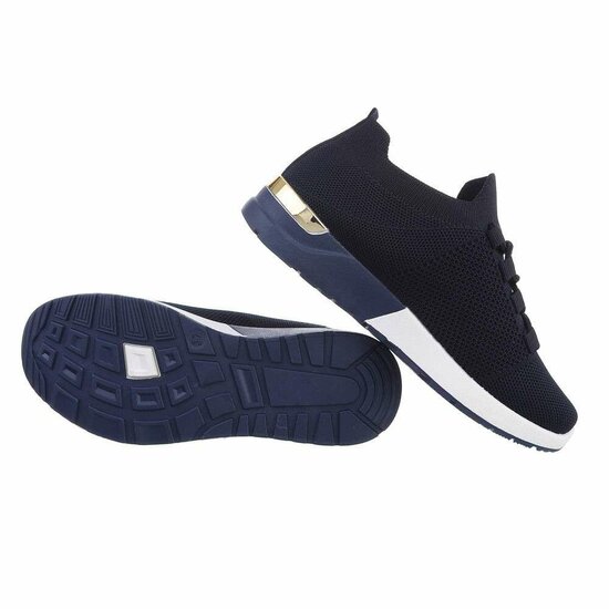 Trendy lage donker blauwe sock sneaker Amitis.