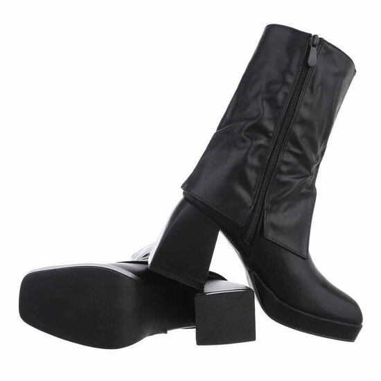 Bottines noires Anesha.