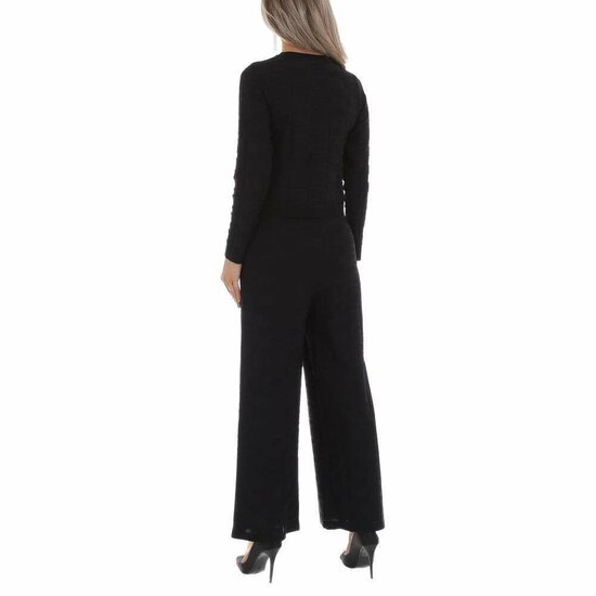 Elegante zwarte 2 delige set met 7/8 broek.