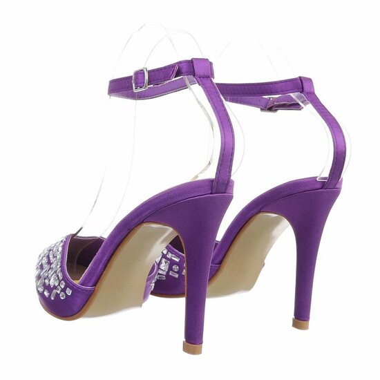 Purperen pump Atusa.