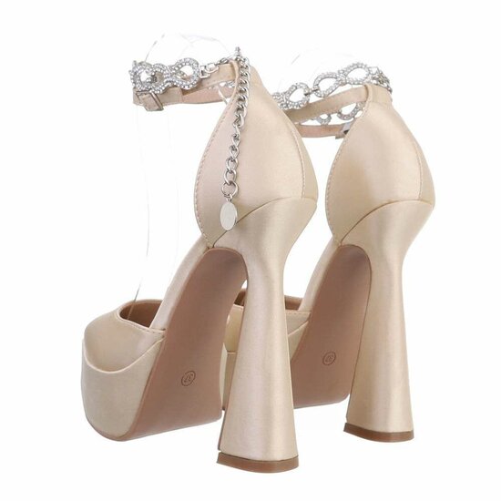 Beige high heel pump Asta.