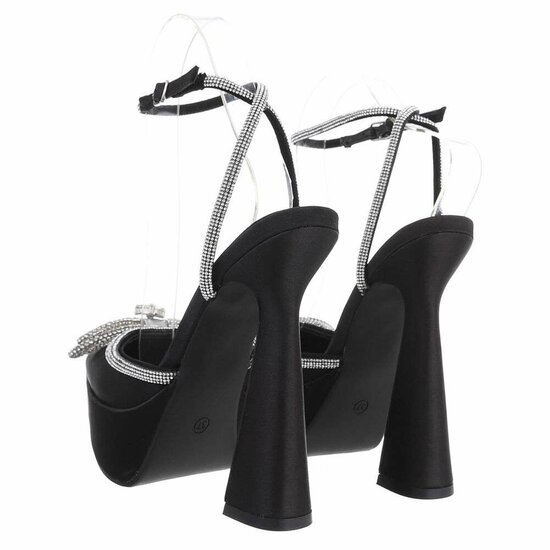 Fashion hoge zwarte pump Aurea.