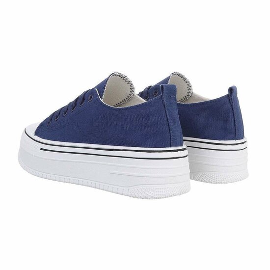 Trendy lage blauwe textiel sneaker Josie.