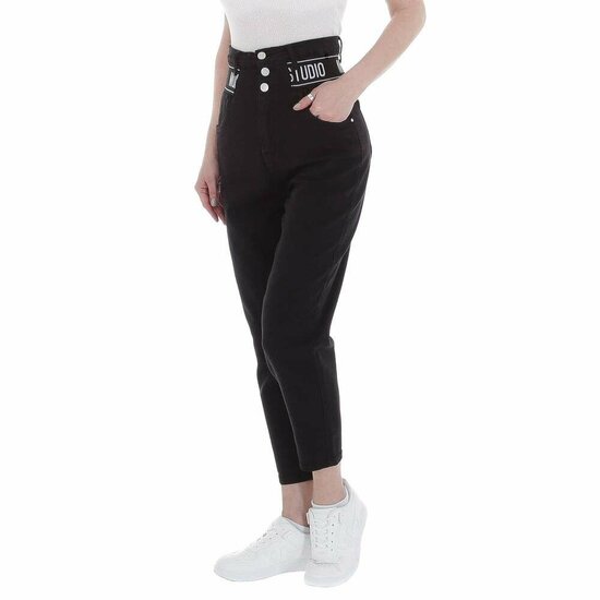 Trendy zwarte 7/8 jeans broek met hoge taille.