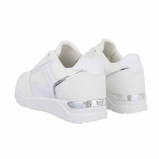 Lage witte mixed  sneaker Miranda.