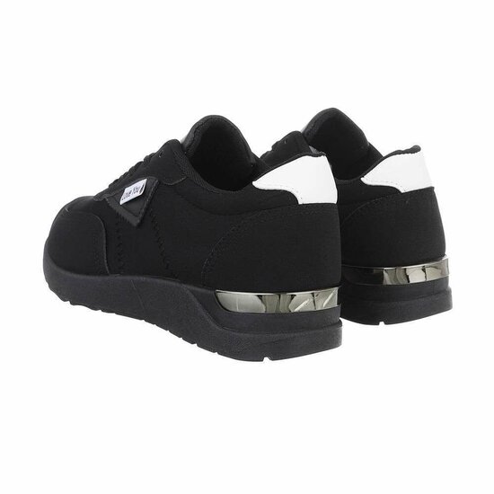 Lage zwarte sneaker Inez