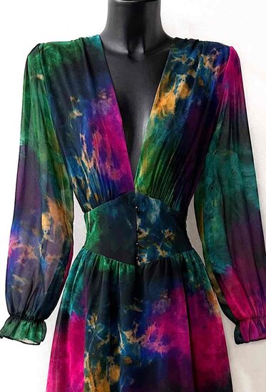 Sierlijke mixed colours maxi jurk met motief