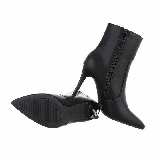 Zwart high heel enkellaarsje Jellie