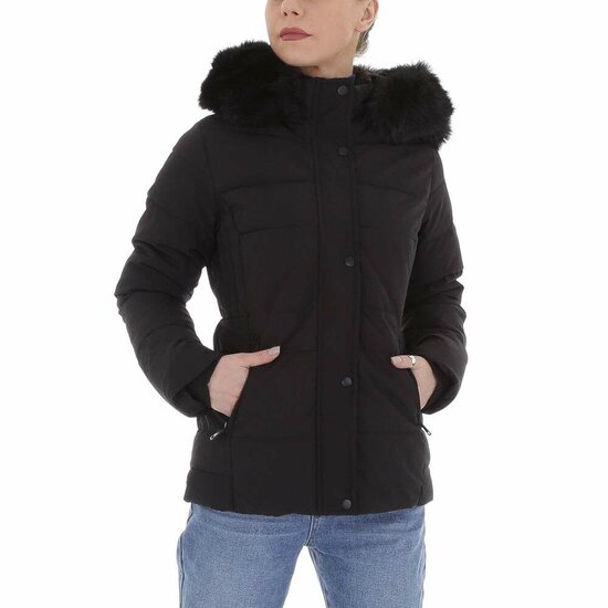 Trendy gewatteerde zwarte korte jas