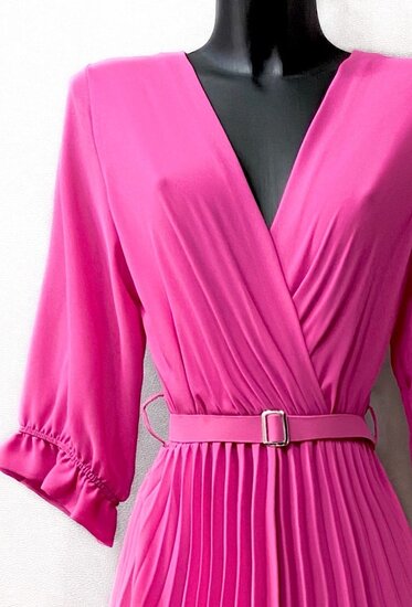 Elegante fuchsia plisse maxi jurk. SOLD OUT