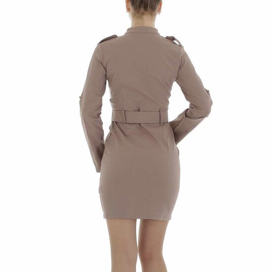 Taupe korte bodycon jurk met gouden knoppen