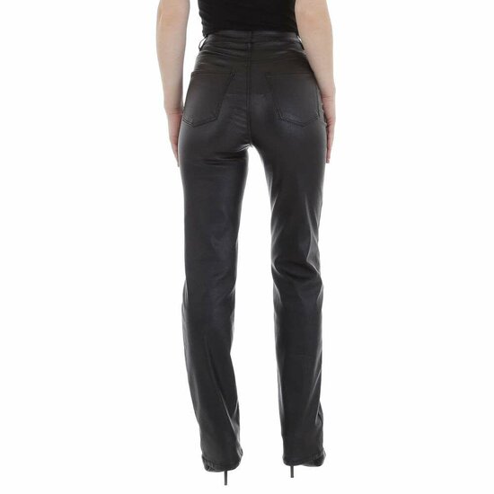 Pantalon tendance noir effet cuir avec taille haute