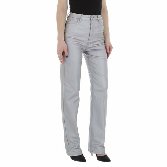 Pantalon tendance gris clair effet cuir avec taille haute