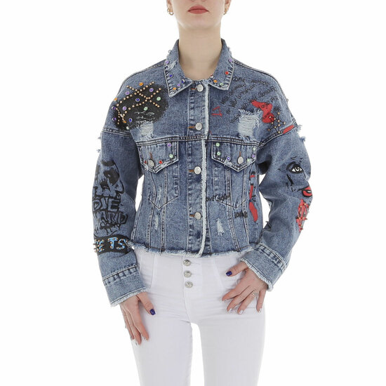 Fashion blauwe vest in jeans met decoratie en opschrift
