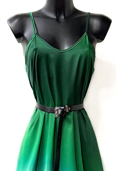 Groene satijnen maxi jurk