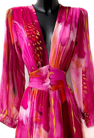 Maxi robe longue fuchsia aux couleurs mélangées 