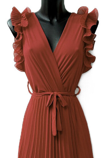 Elegante terracotta plisse maxi jurk.TEMPORARY SOLD OUT