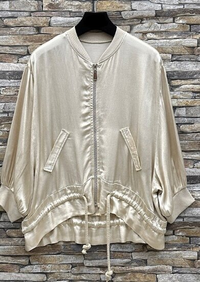 Trendy beige gilet in satin  