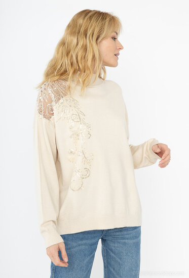 Prachtige beige oversized pullover in maille