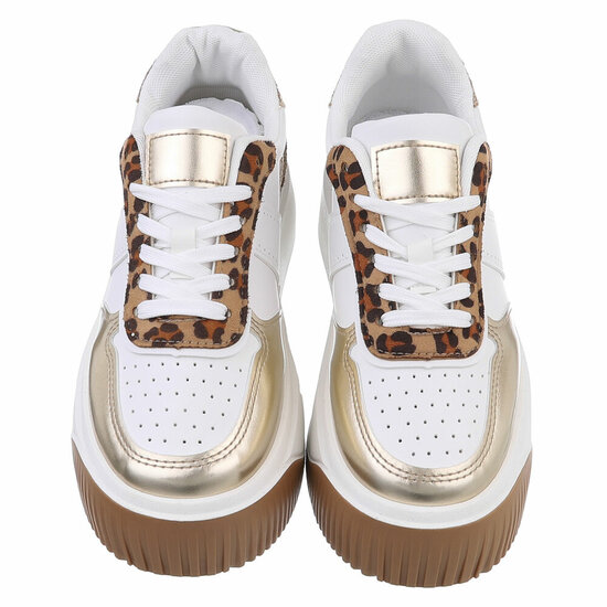 Witte lage sneaker Cecilia met luipaarddetail