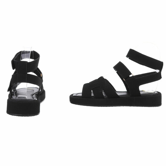 Zwarte daimen sandaal met platform zool Tinneke