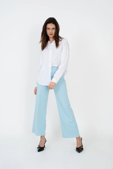 Trendy licht blauwe broek met wijde pijpen