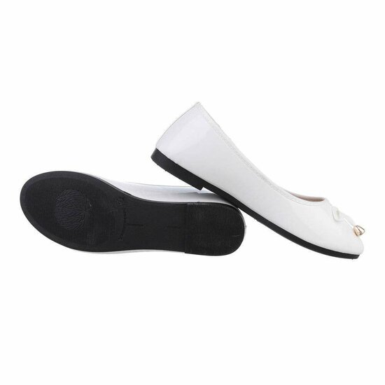 Witte lak ballerina Aude