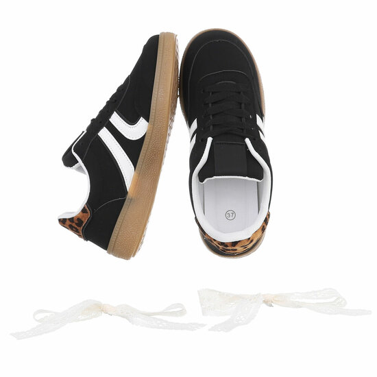 Lage zwarte sneaker Alison