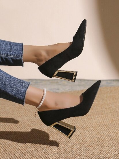 Zwarte suede pump Ilona