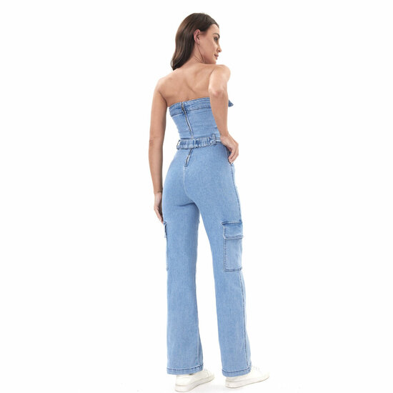 Combinaison bustier en jean bleu clair à la mode