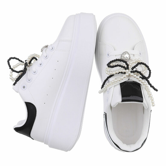  Lage wit-zwarte sneaker Celina